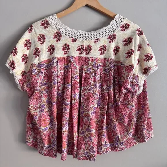 Free People Boho Cropped V Neck Top Leilani Floral Crochet Trim Blouse Medium - Picture 3 of 5